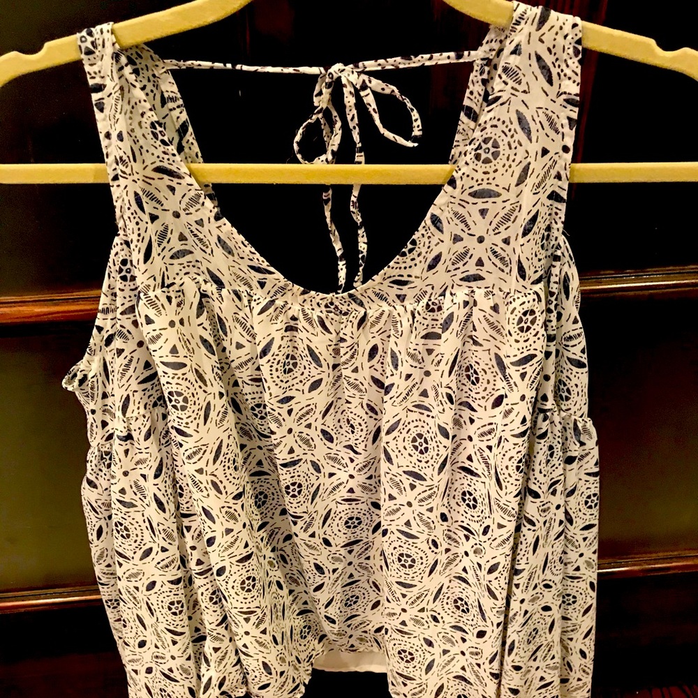 Cold shoulder Abercrombie blouse